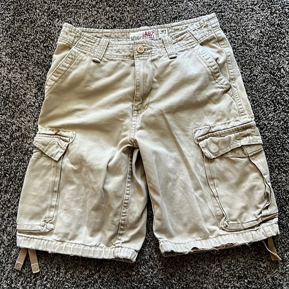 Men’s Aeropostale Khaki Cargo Shorts